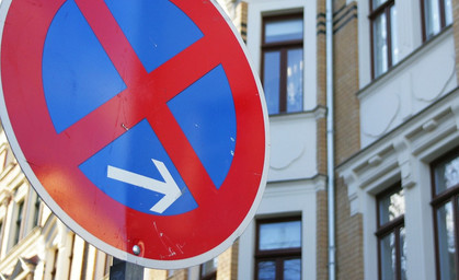 Stein, Schild, Papier - Falschparken in Thüringen