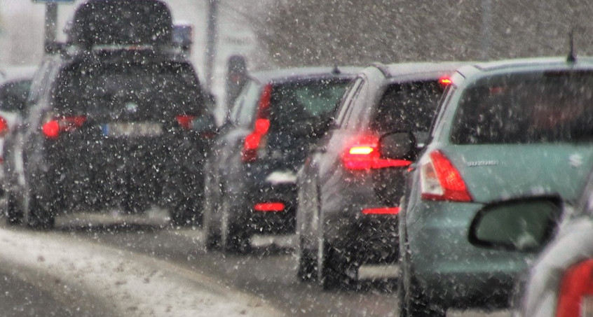 Winterstau - was unbedingt ins Auto gehört