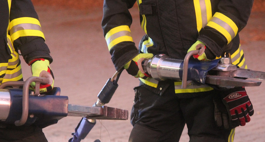 Mit schwerem Gerät: Feuerwehr rettet Kind aus Toilette