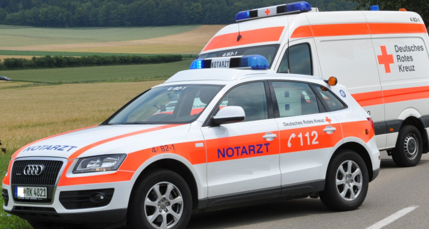 Junger Motorradfahrer stirbt bei Unfall