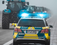 traktor-polizei_c_01