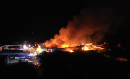Werkhallenbrand in Eisfeld