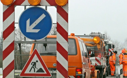 Stressfrei in den Urlaub: So entgehen Sie Baustellen und Staus