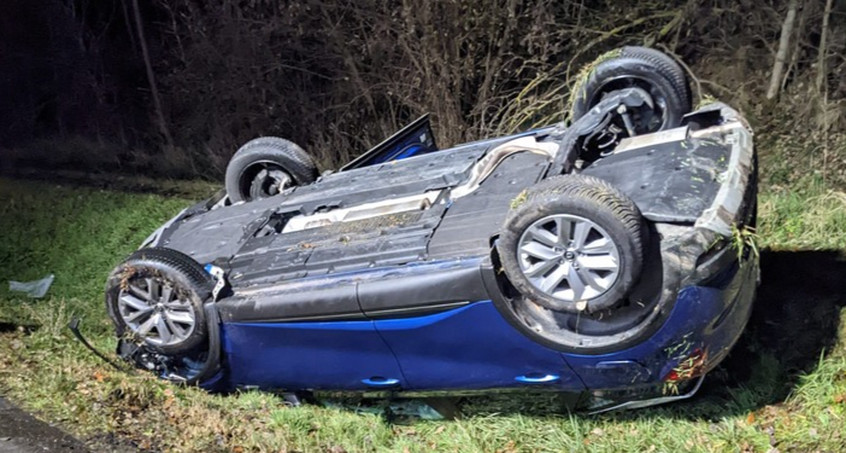 Drei Schwerverletzte nach Auffahrunfall auf A4