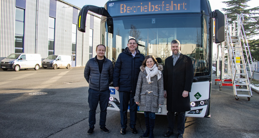 Erfolgreiche Testfahrt mit Wasserstoffbus durch Weimar 