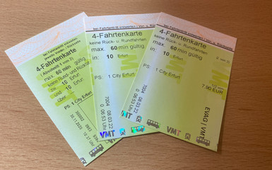 Kein Umtausch von angebrochenen 4-Fahrten-Tickets: Verbraucherzentrale mahnt VMT ab
