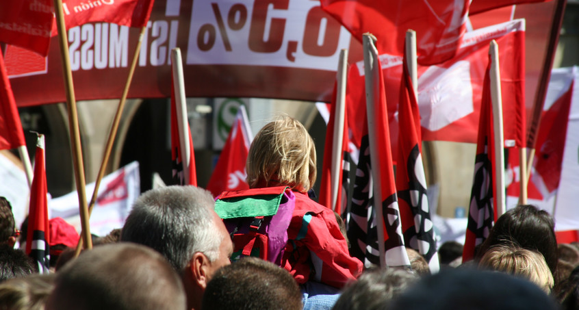 Tausende Menschen bei Mai-Kundgebungen - Demo gegen Rechts in Gera