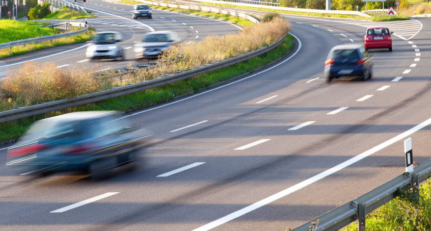 ADAC erwartet eher entspanntes Pfingstwochenende auf Thüringer Straßen 