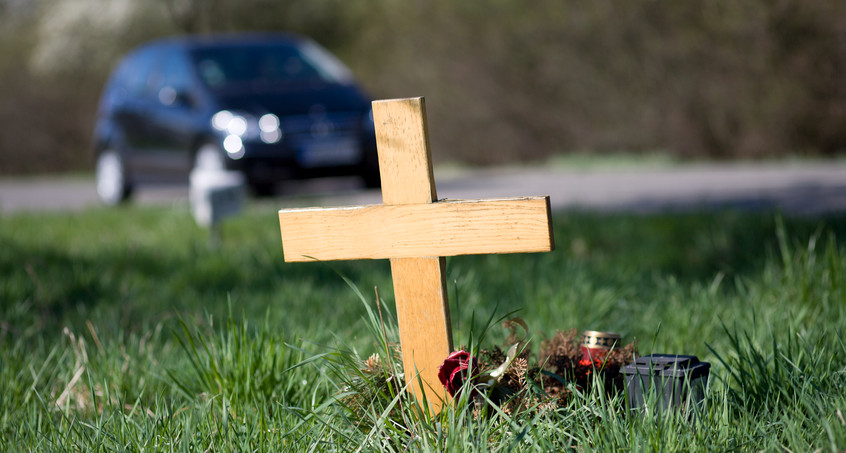 Kinder verlieren Eltern bei tödlichem Unfall - Familie organisiert Spendenkampagne