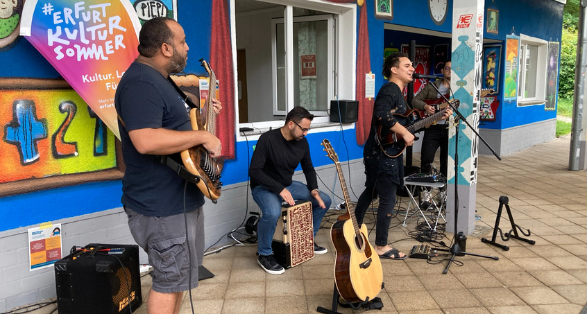 Projekt "Kultur am Fenster" bringt Live-Musik an den Wiesenhügel