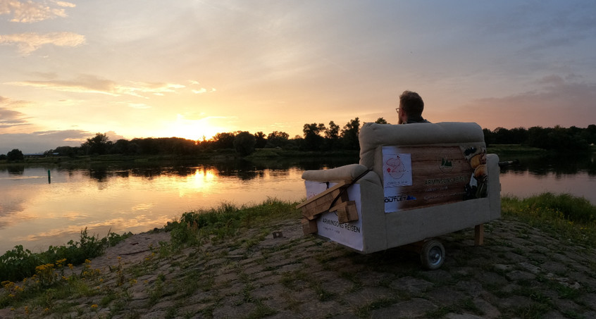 Auf Abenteuerwanderung mit Couch - Geraer veröffentlicht Buch über besondere Reise