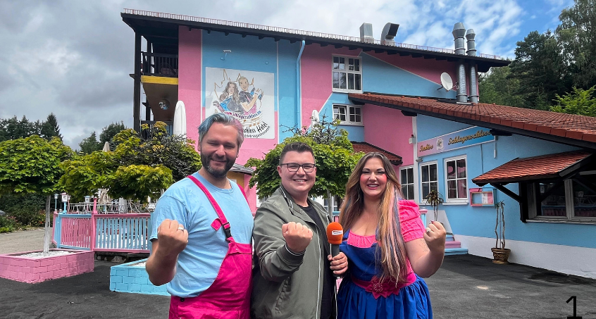 Einchecken mit Wolfgang Petry: Das Schlagerschloss Hotel